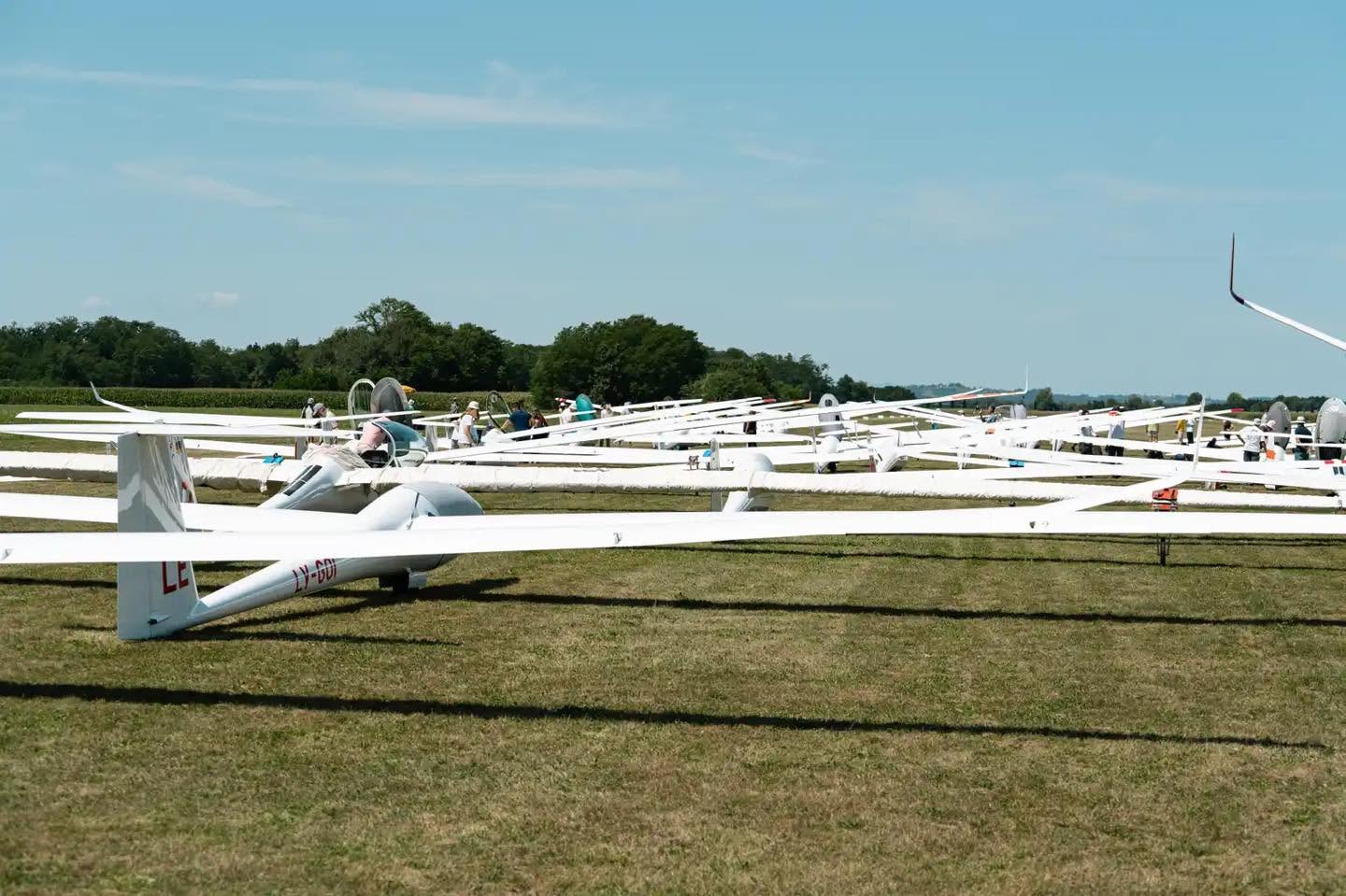 Naši piloti odlično začeli 35. državno prvenstvo v jadralnem letenju